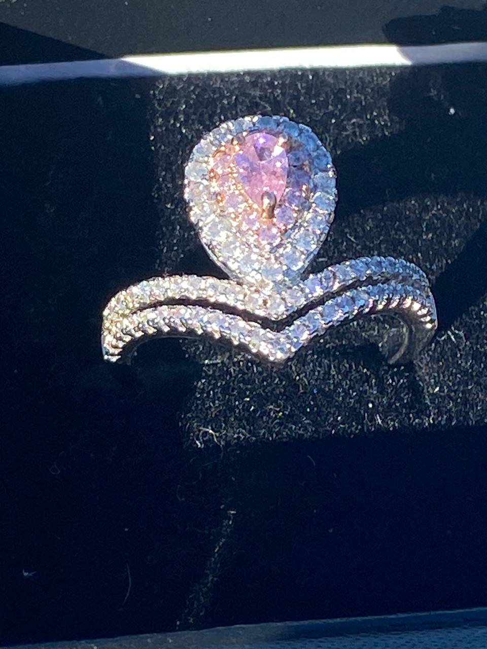 Beautiful ladies ring size 6, 7, with stones - photo 2
