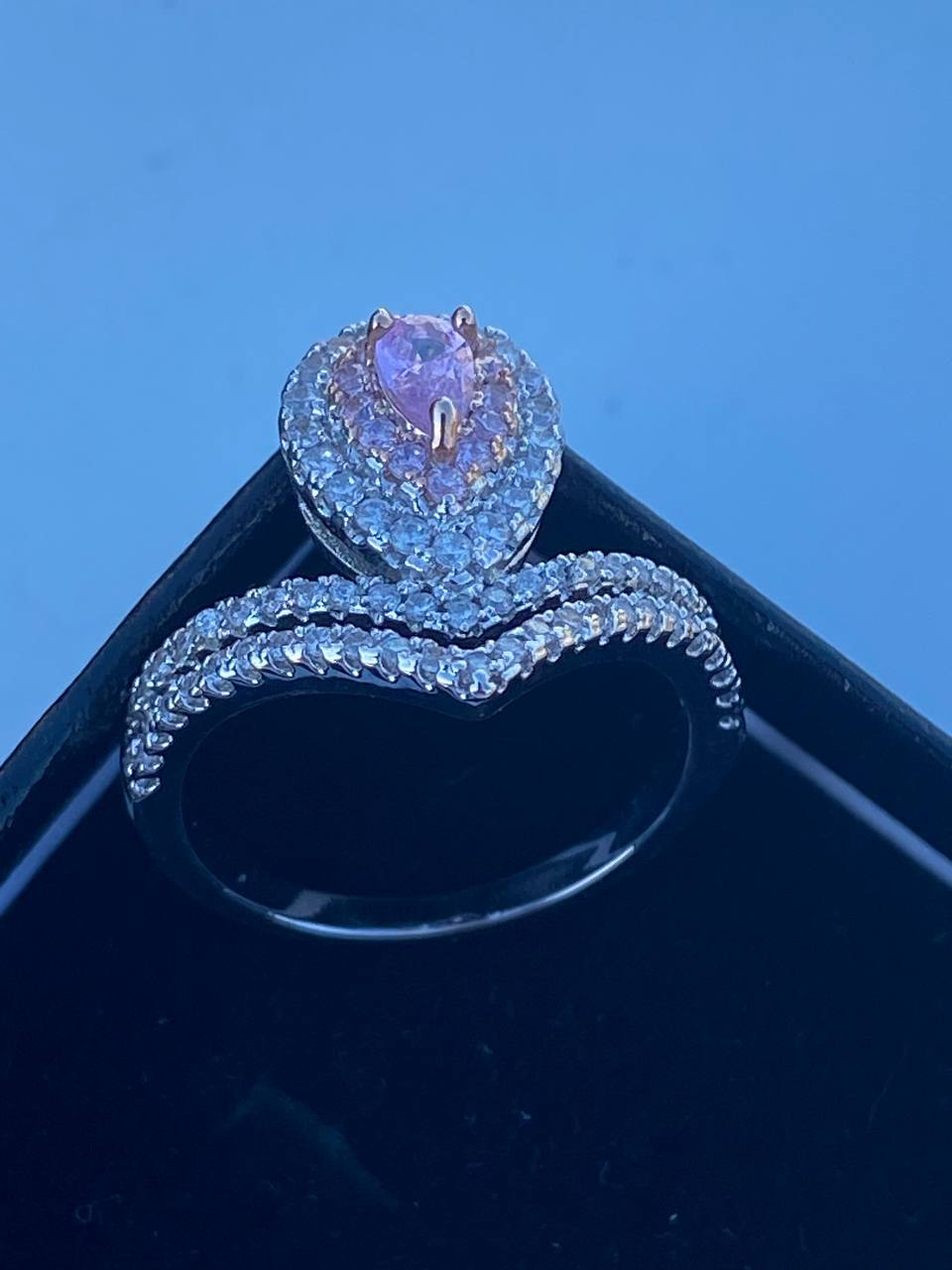 Beautiful ladies ring size 6, 7, with stones - photo 4