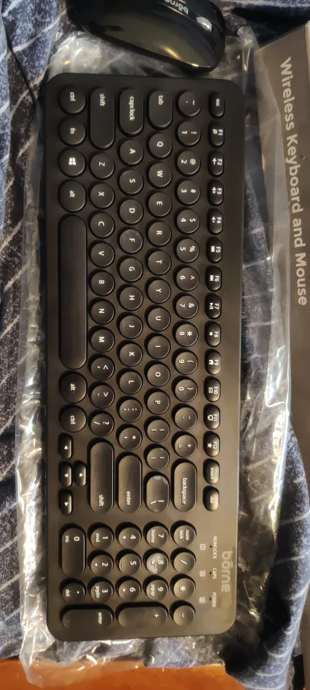 Wireless Keyboard and Mouse with Dongle thumbnail