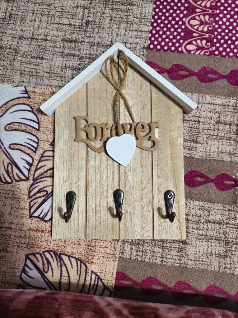 Wooden Key Holder with Heart