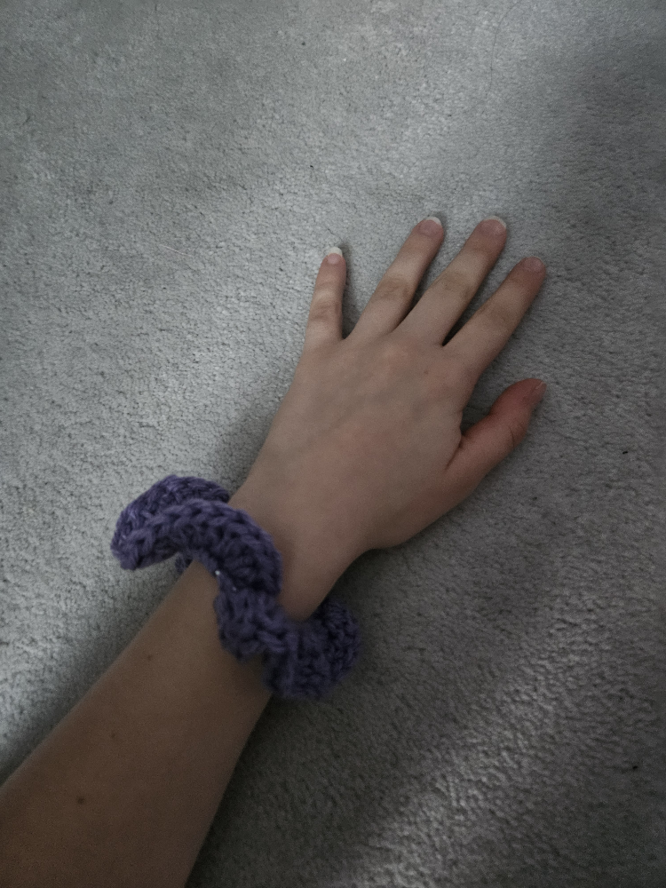 Crocheted scrunchie