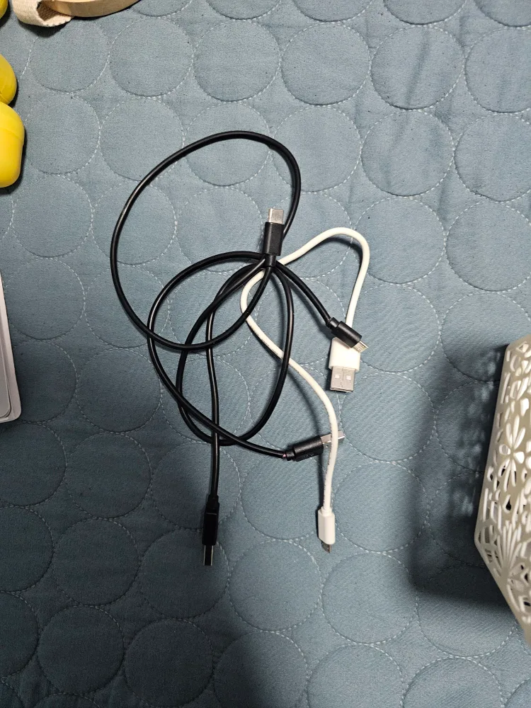 USB Charging Cables #freecycle thumbnail