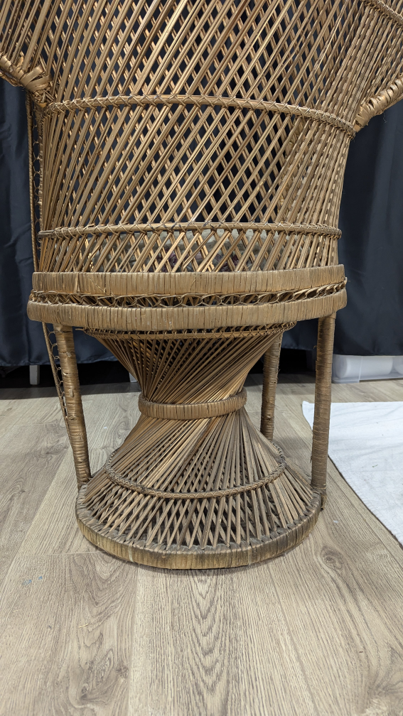 Vintage Wicker Peacock Chair - photo 4