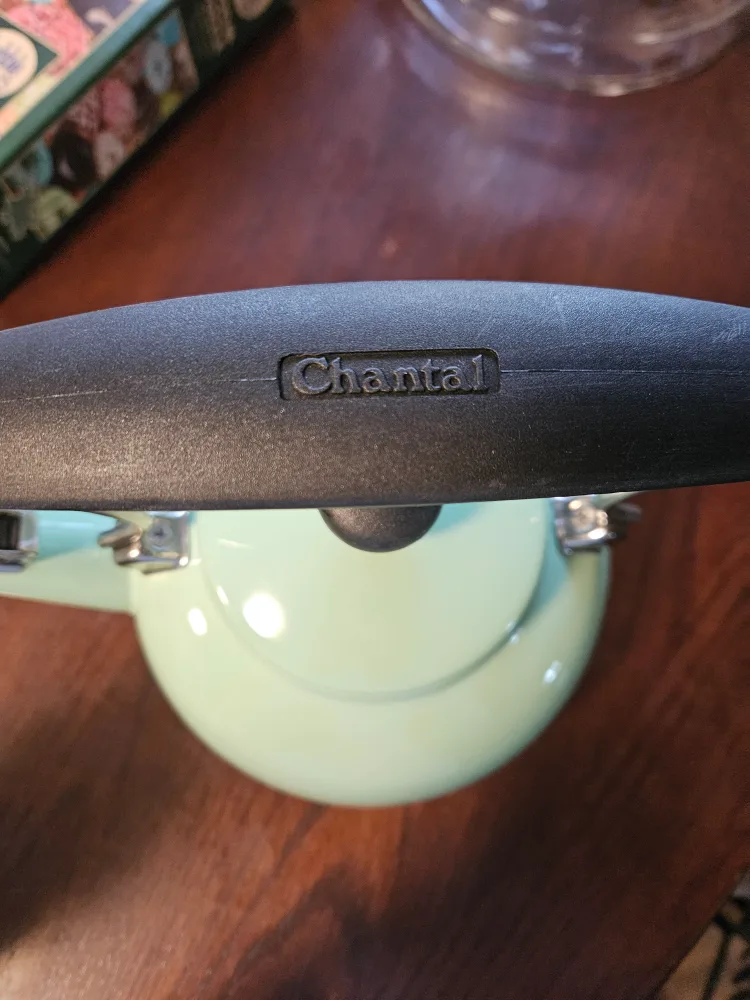 Chantal Enamel Kettle image indicator(2)