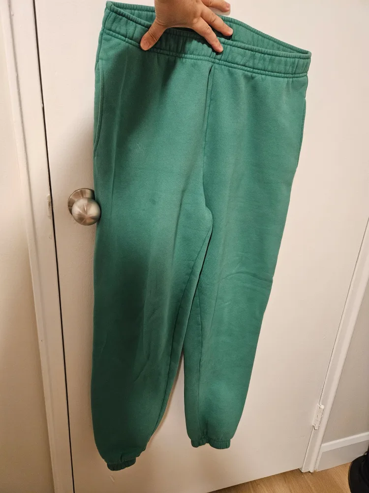 TNA Cozy Fleece Boyfriend  Sweatshirt and Jogger Set #freecycle image indicator(4)