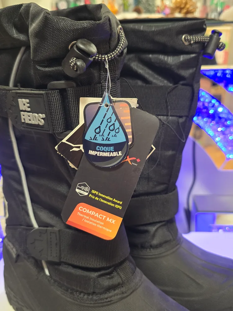 Brand new Ice Fields Winter Boots size US 6 for sale $48 image indicator(2)