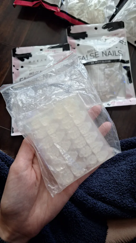 Press-on Nails bundle image indicator(3)