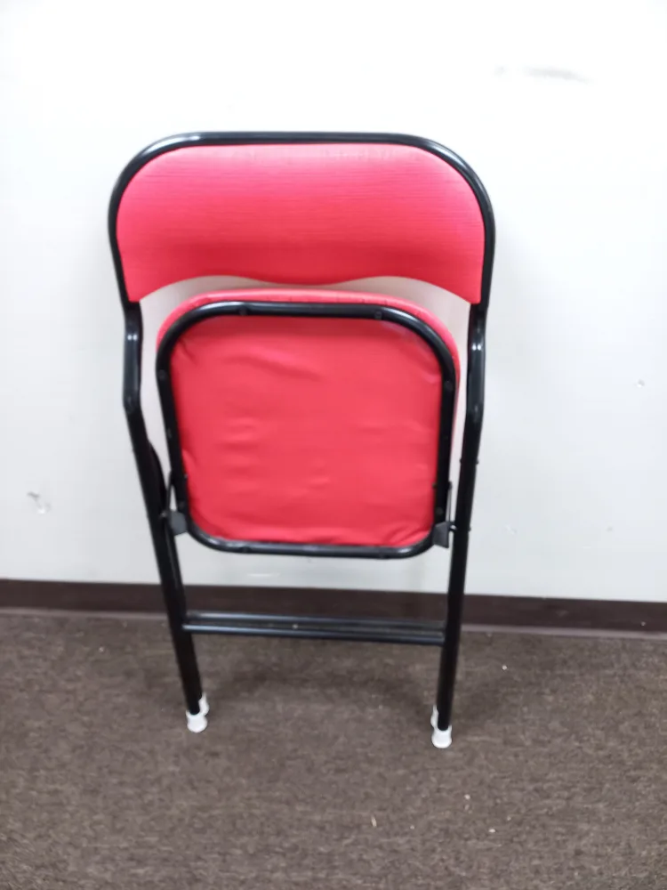 Red Folding Chair x 4 image indicator(2)