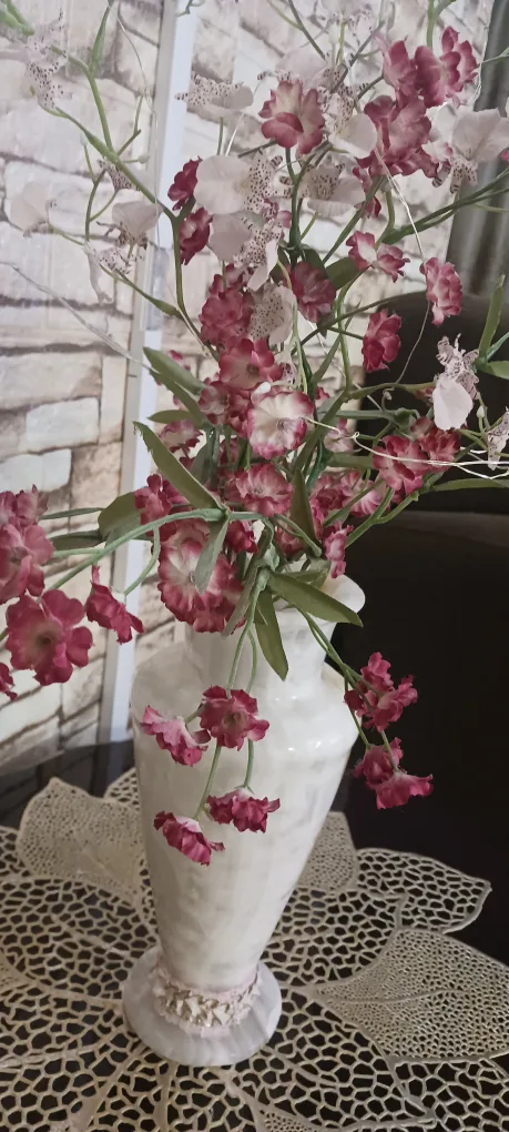 Marble Ceramic Vase with flowers $30 image indicator(2)