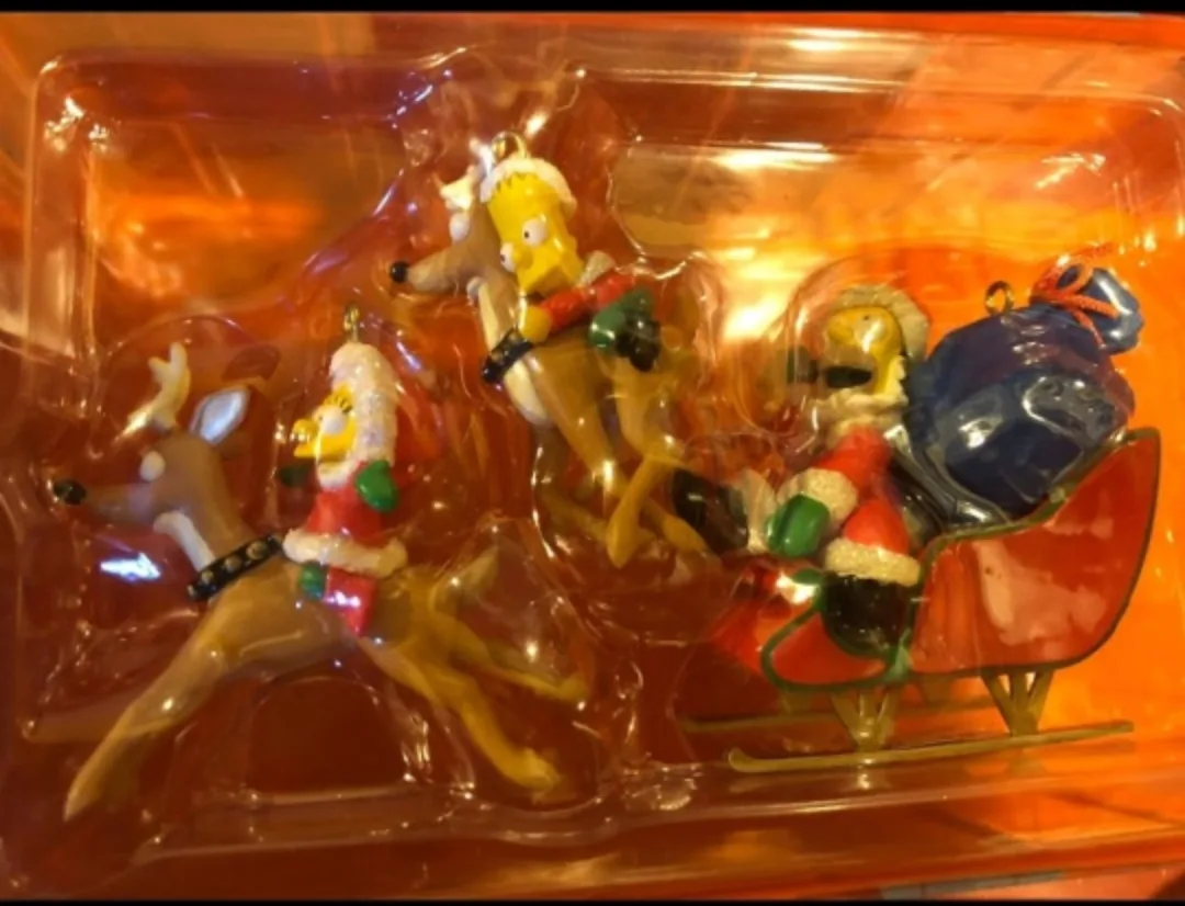 The Simpsons Holiday Ornament Set image indicator(3)