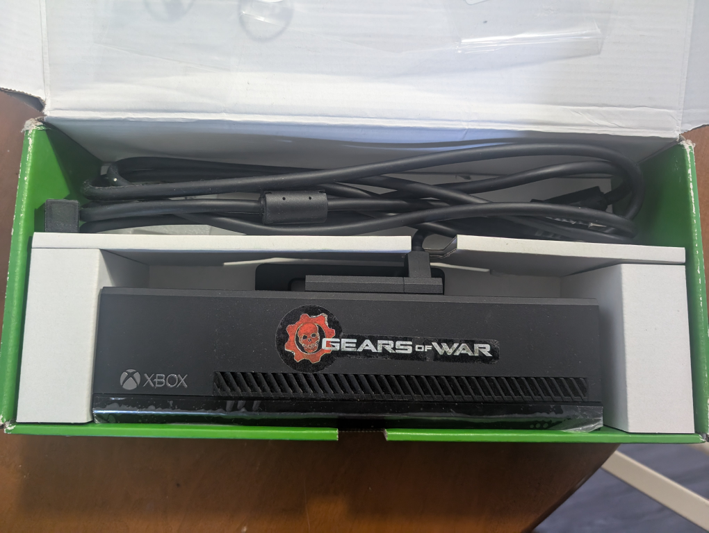 Xbox One Console + Kinect sensor + TV - photo 3