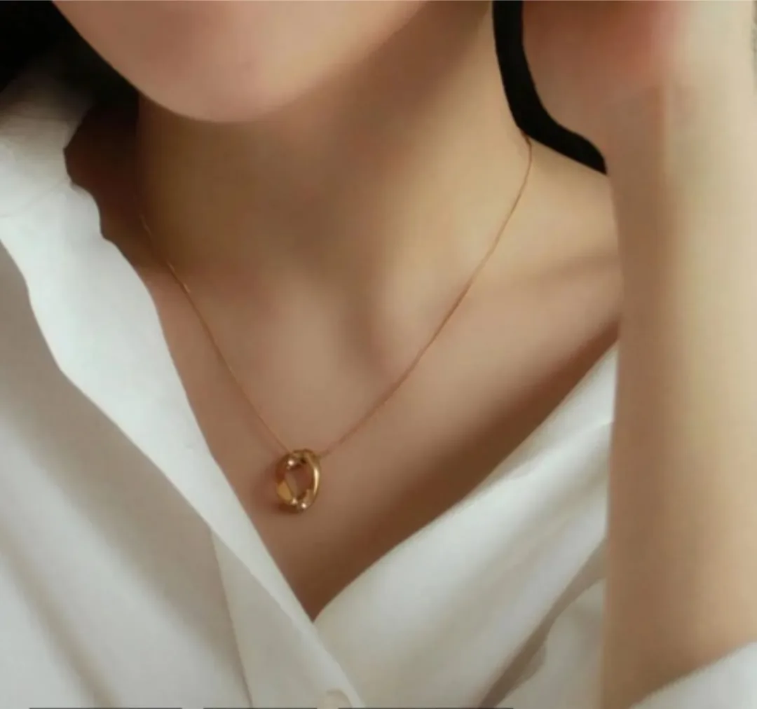 Gold plated Necklace image indicator(3)