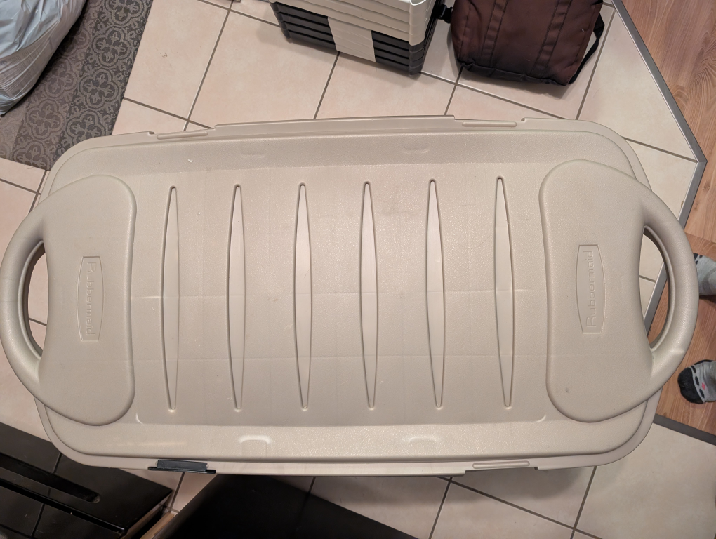 Rubbermaid Roughneck XL Storage Box