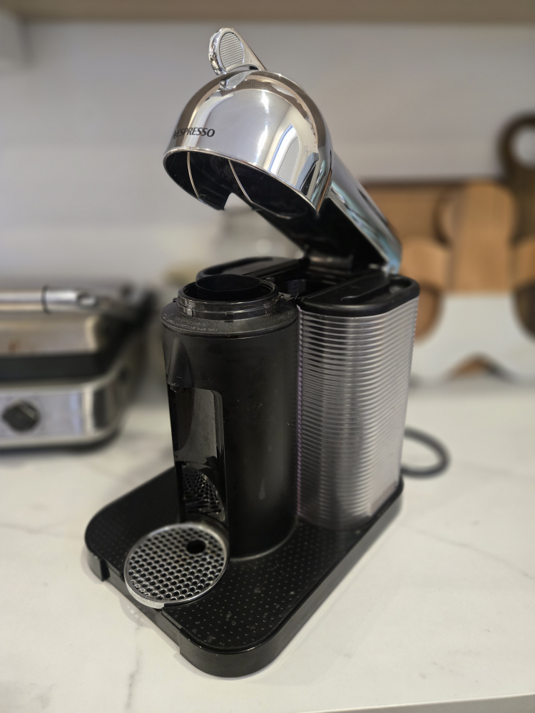 Nespresso  Vertuo Coffee Machine - photo 2