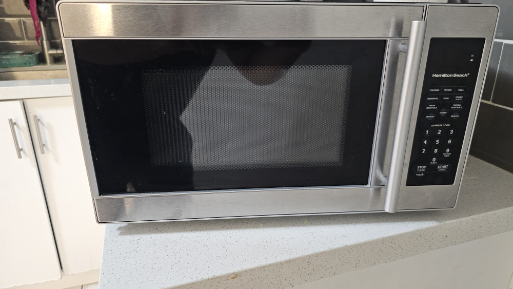 Hamilton Beach Microwave - photo 4