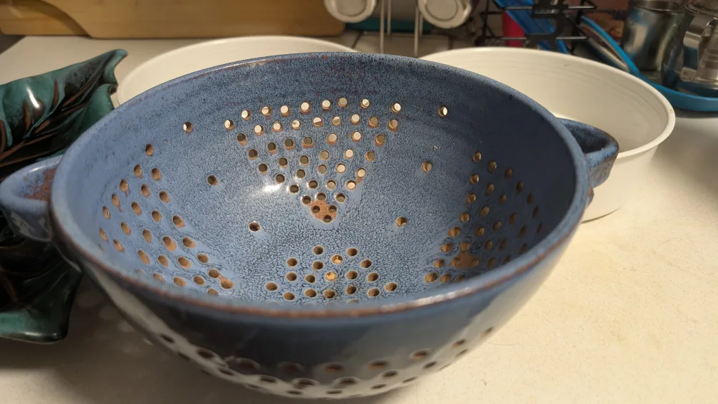 Vintage Leaf Serving Tray and Colander Set#freecycle image indicator(5)