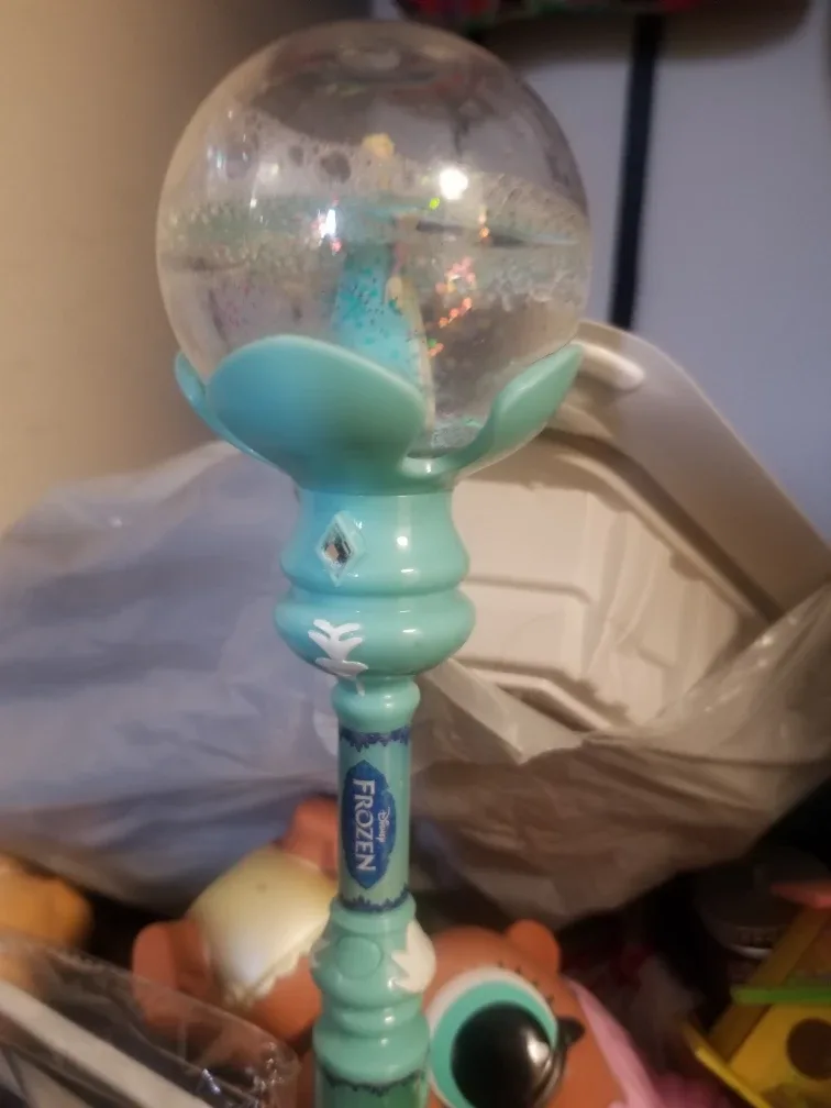 #freecycle  Frozen Light Up Wand image indicator(2)