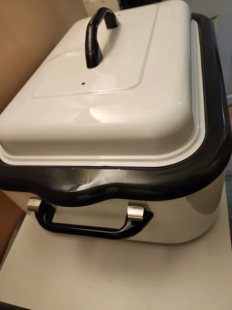 NEW.Hamilton Beach 18 Quart Roaster Oven. final price. image indicator(3)