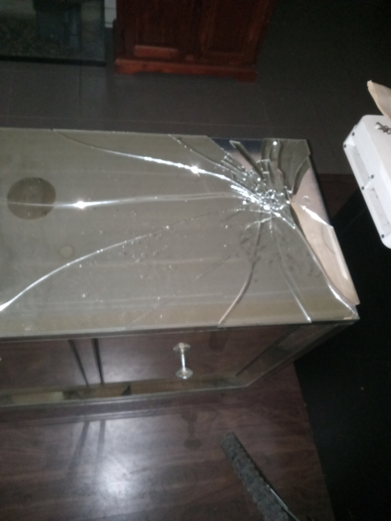 Mirrored Furniture Set - Damaged - photo 2