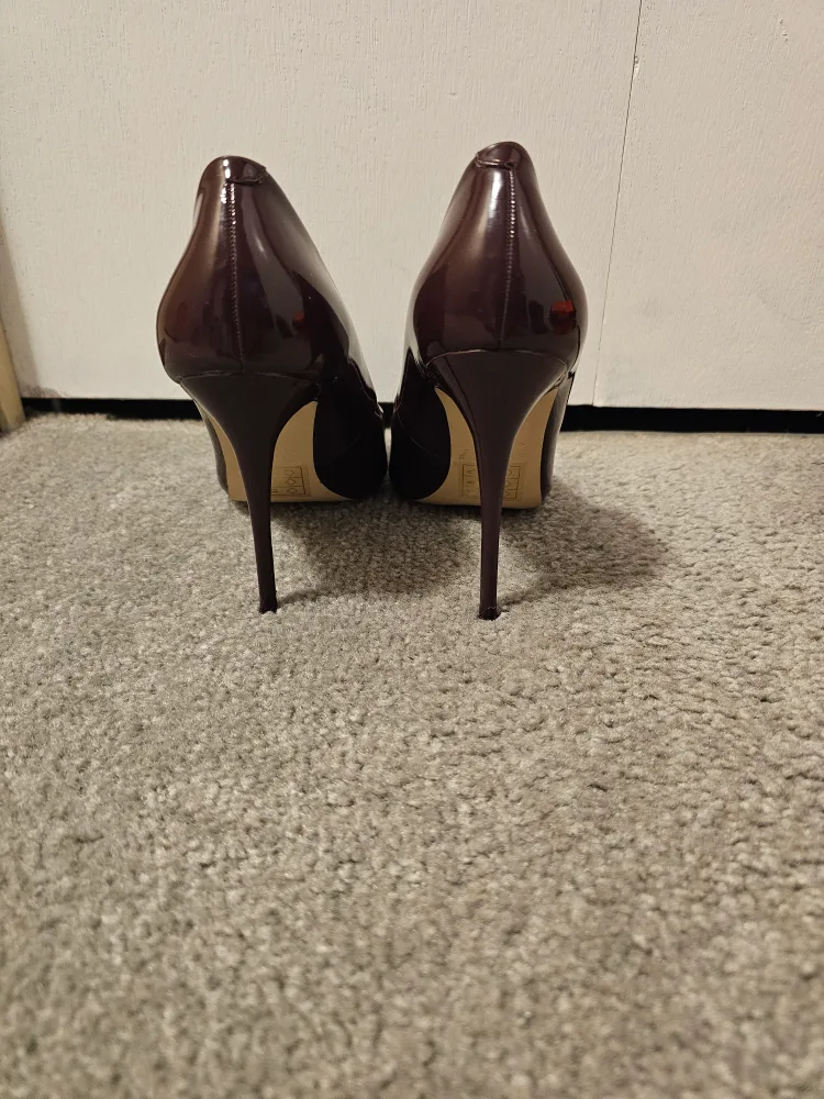Burgundy Aldo Heels image indicator(3)