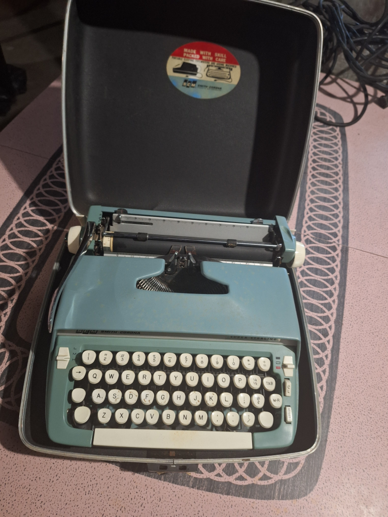 Vintage Smith Corona Electric Typewriter