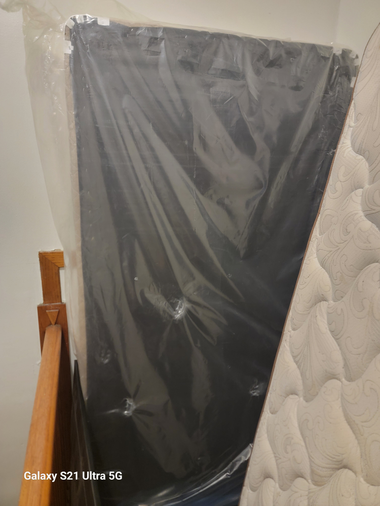 Twin XL bed set - photo 2