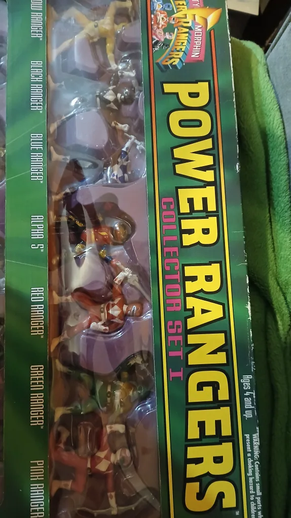 Mighty Morphin Power Rangers Collector Set 1 image indicator(3)