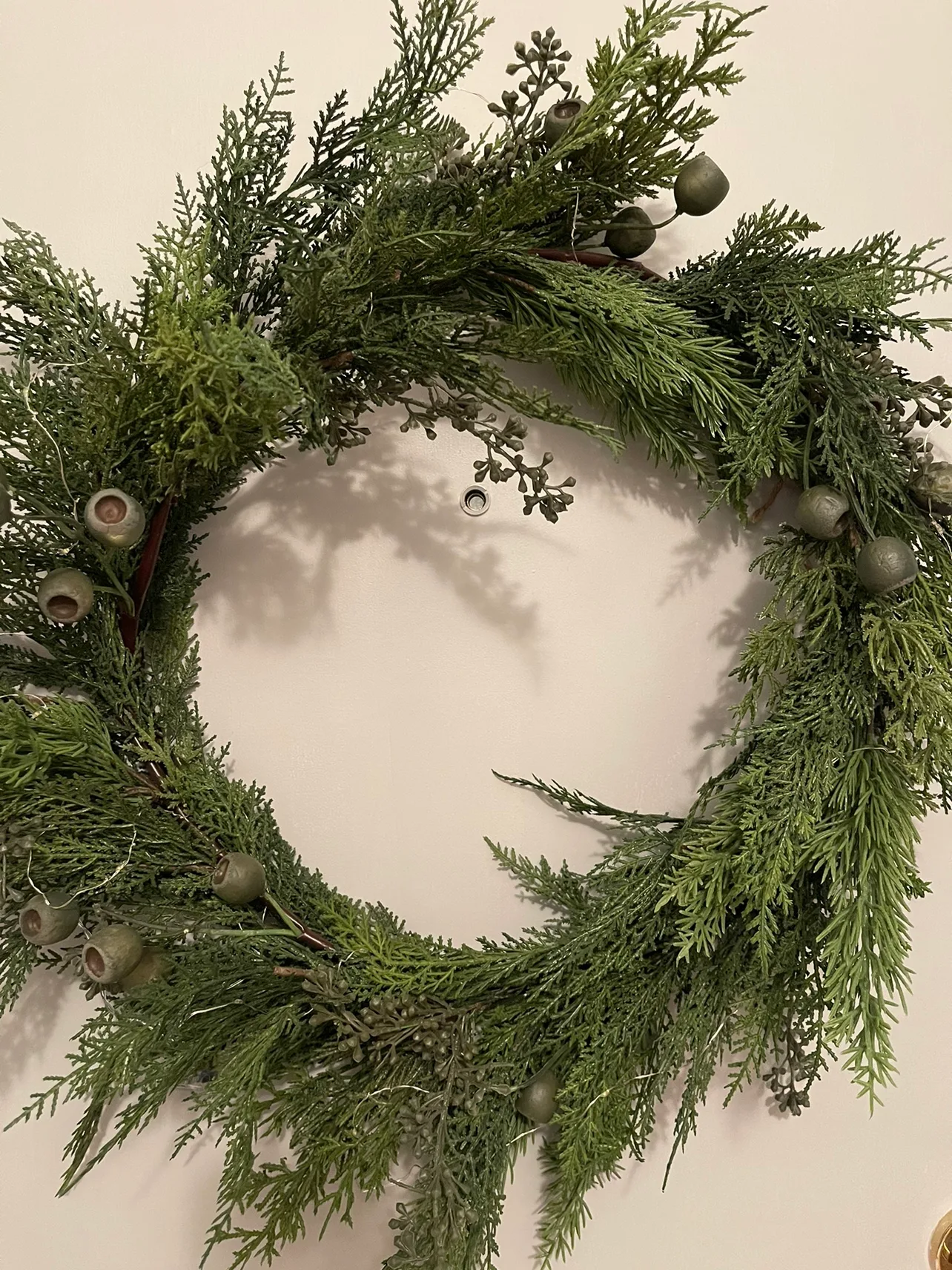 Fancy Greens Christmas Wreath #ThriftyPicks image indicator(2)