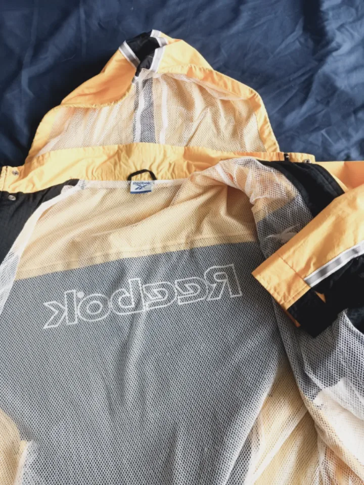 !! Must sell!! 👉Vintage Reebok Lined Windbreaker Jacket image indicator(3)