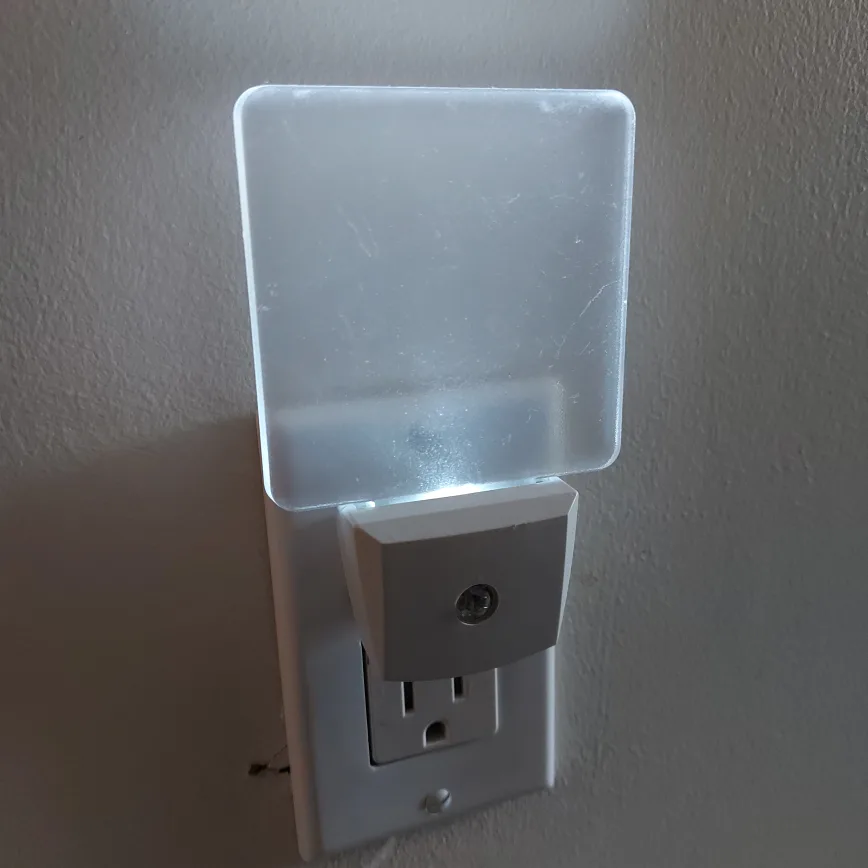 Plug-in Night Light image indicator(4)