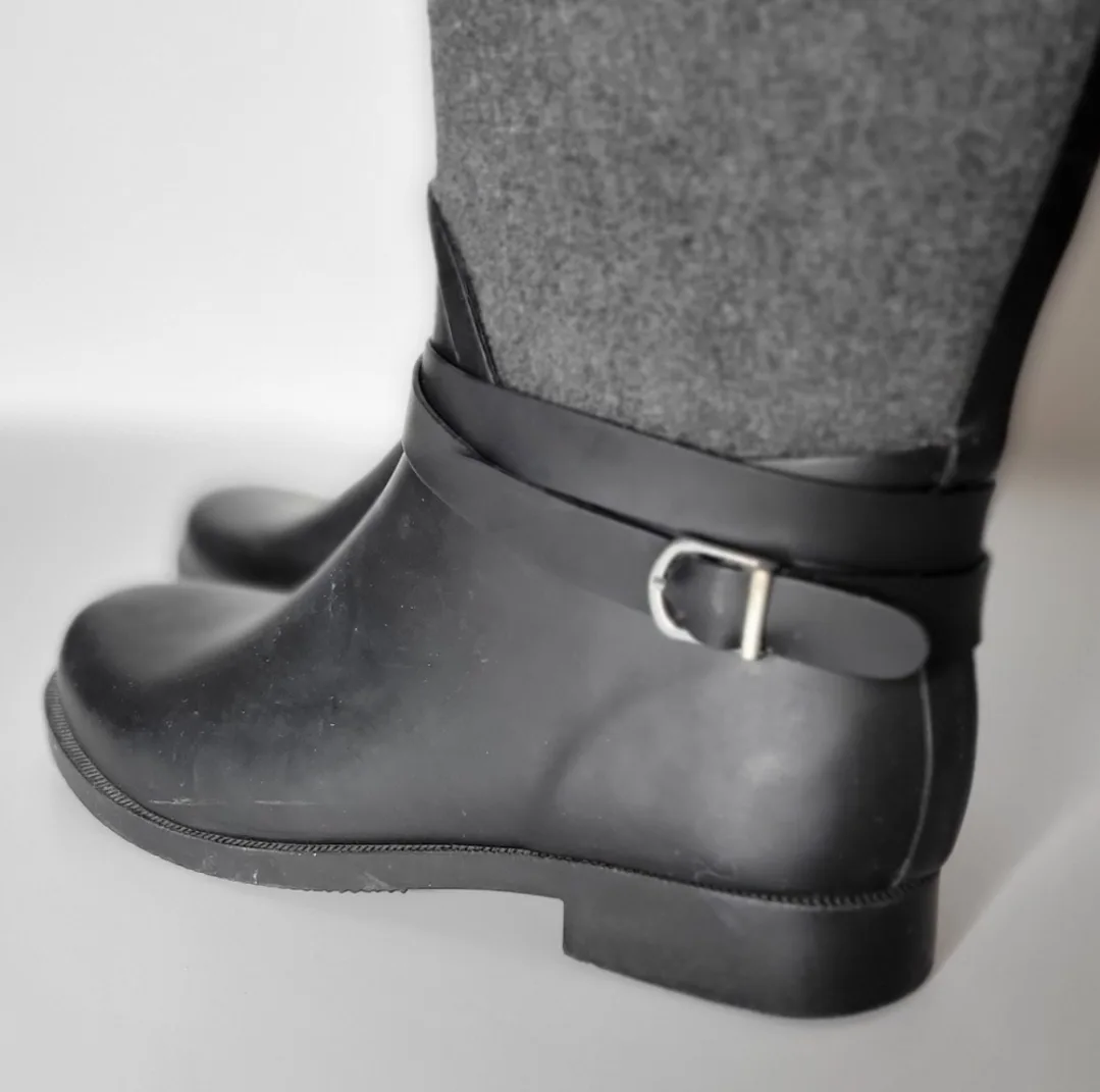 Canadiana Black & Grey Equestrian Style Rubber Boots image indicator(7)