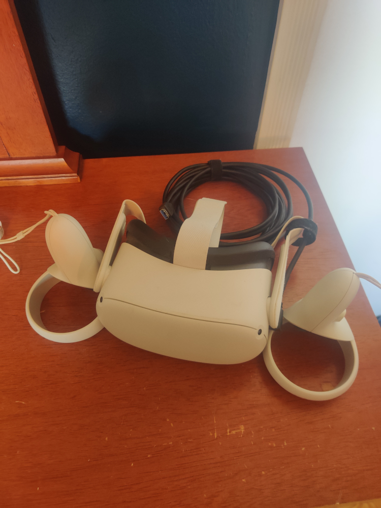 oculus VR headset - photo 2