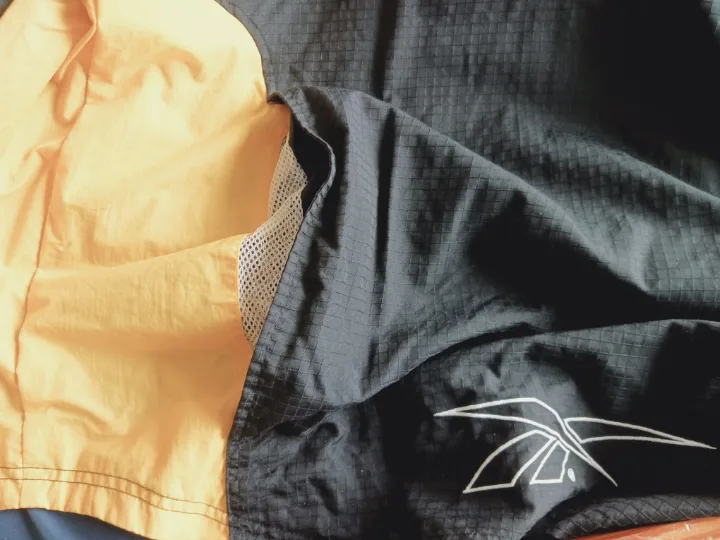 !! Must sell!! 👉Vintage Reebok Lined Windbreaker Jacket image indicator(6)