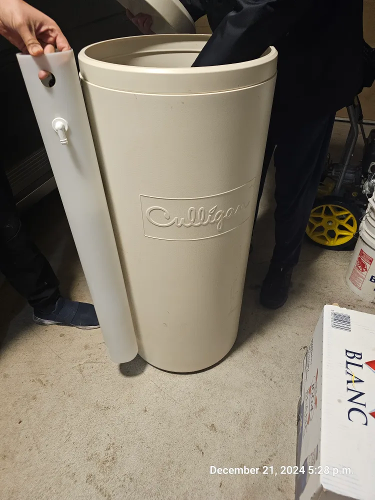 Culligan Water Softener Brine Tank thumbnail