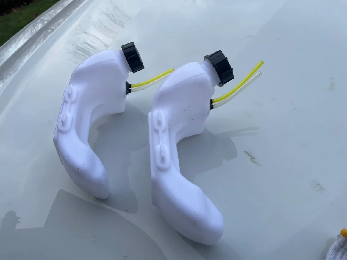 2x Fuel Tanks image indicator(2)