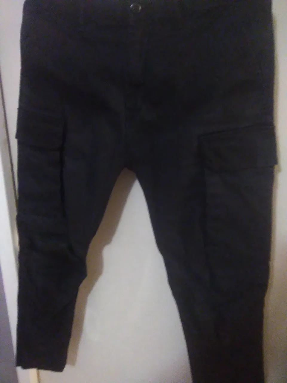 ❗ Men's H&M "L.O.G.G" Black Cargo Pants image indicator(2)