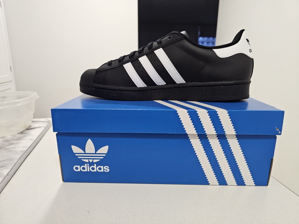 Adidas Superstar Size 12 - photo 2