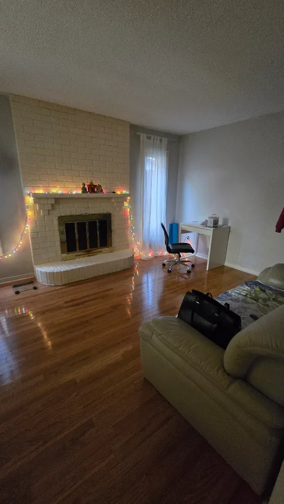 Sublet for 3 months. thumbnail