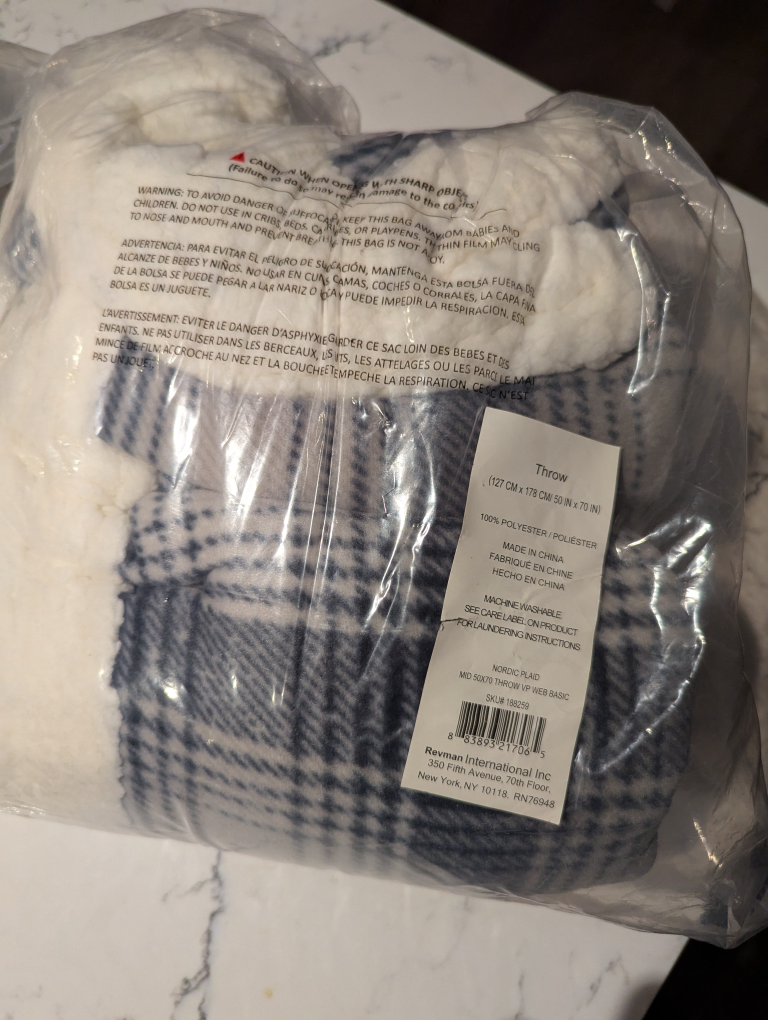 Throw Blanket - photo 2