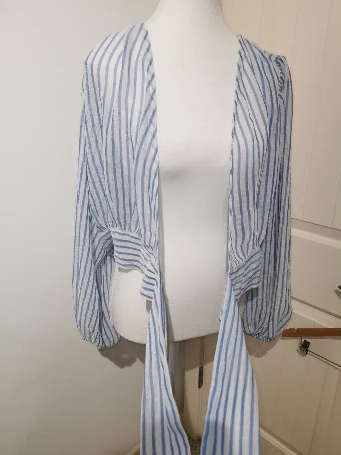 Banana Republic Crinkle Top medium image indicator(7)