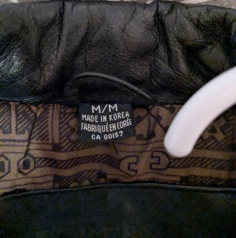 Expressions Worldwide Black Leather Jacket image indicator(4)