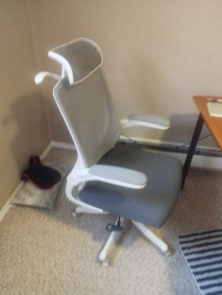 Office Chair with Headrest - photo 2