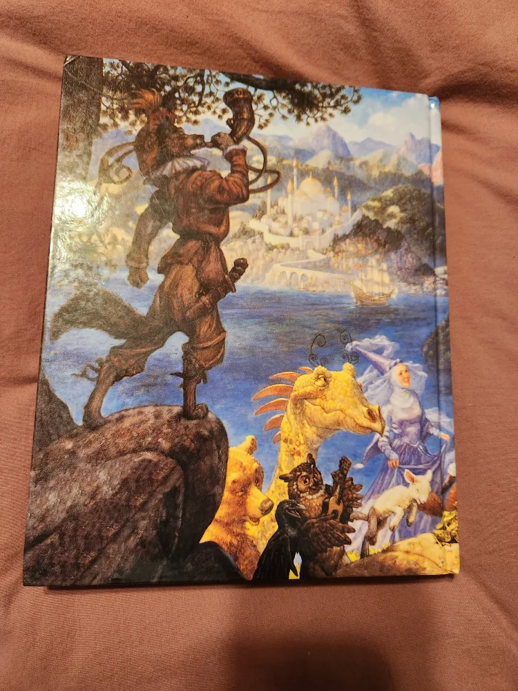 A Treasury of Children's Literature image indicator(2)