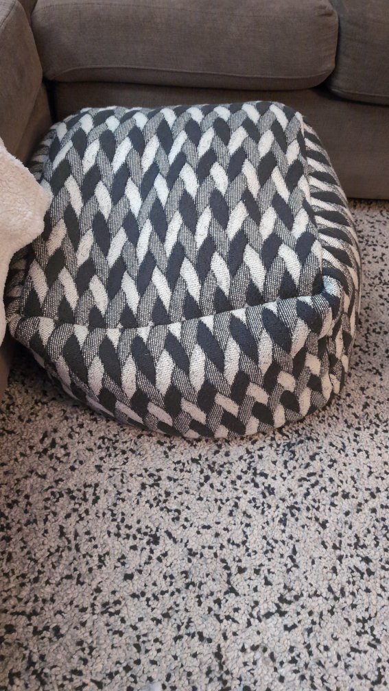 Black and White Geometric ottoman - photo 2