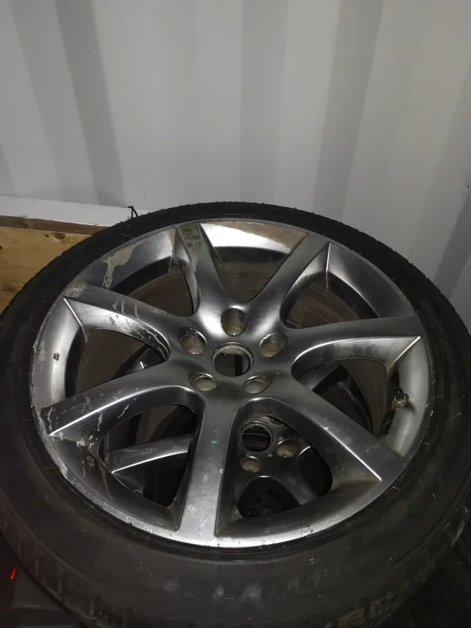 Infinity OEM 18" Alloy Wheel image indicator(7)