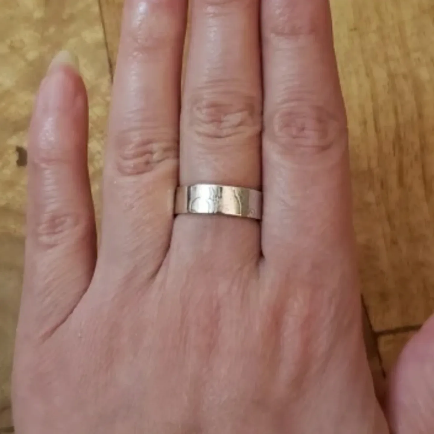 Sterling Silver Ring image indicator(3)