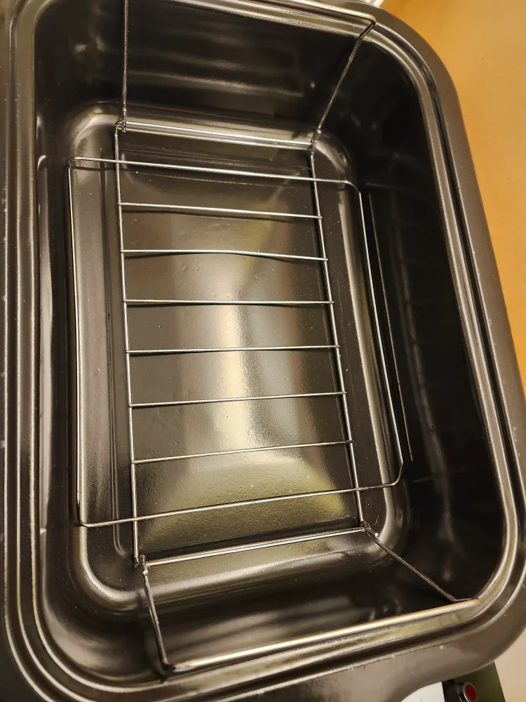 NEW.Hamilton Beach 18 Quart Roaster Oven. final price. image indicator(5)