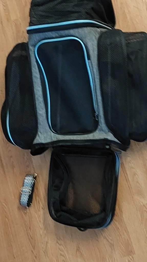 BRAND NEW Pet Carrier Bag image indicator(4)