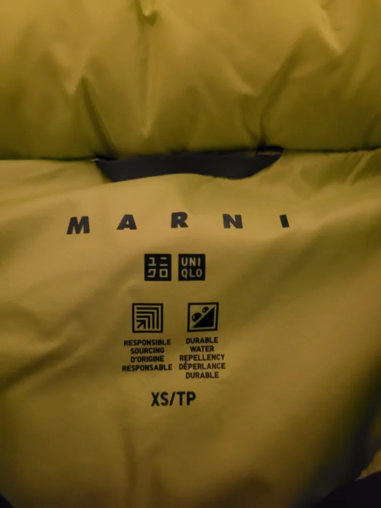 Marni x Uniqlo Puff Vest *brand new with tag* image indicator(2)