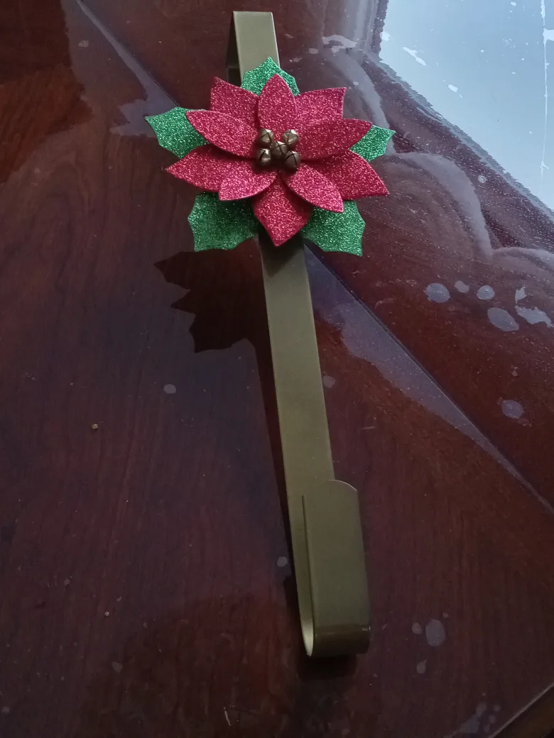 Set of 4 Christmas Stocking Holders image indicator(3)